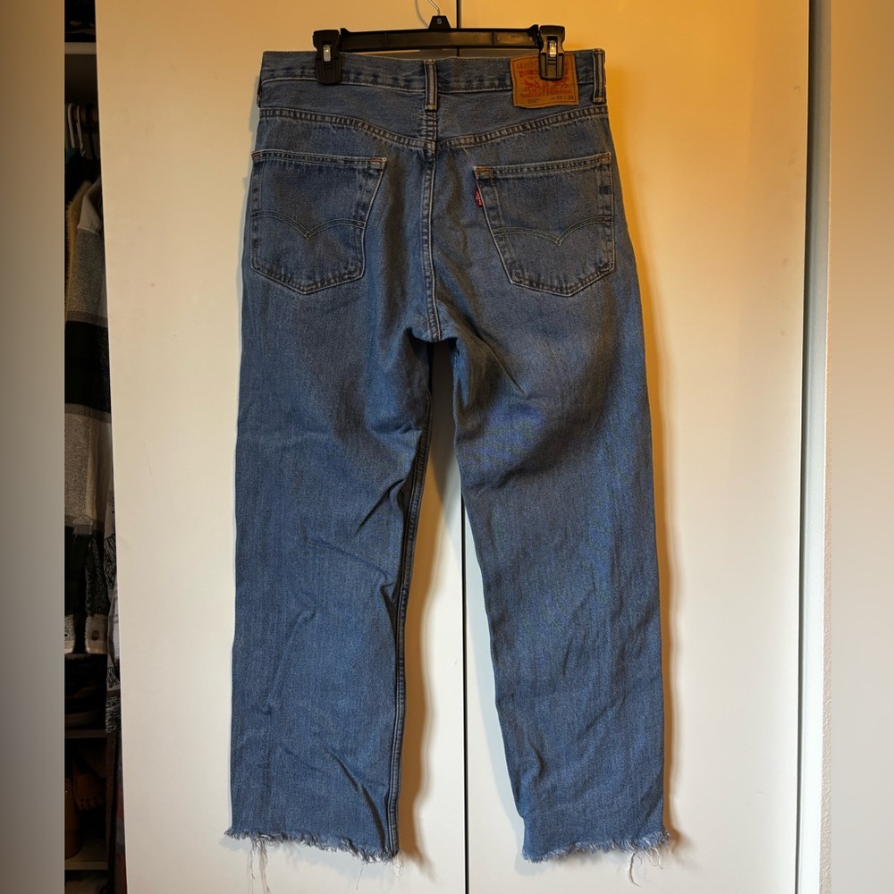 Levi 550 Cut Off Jeans